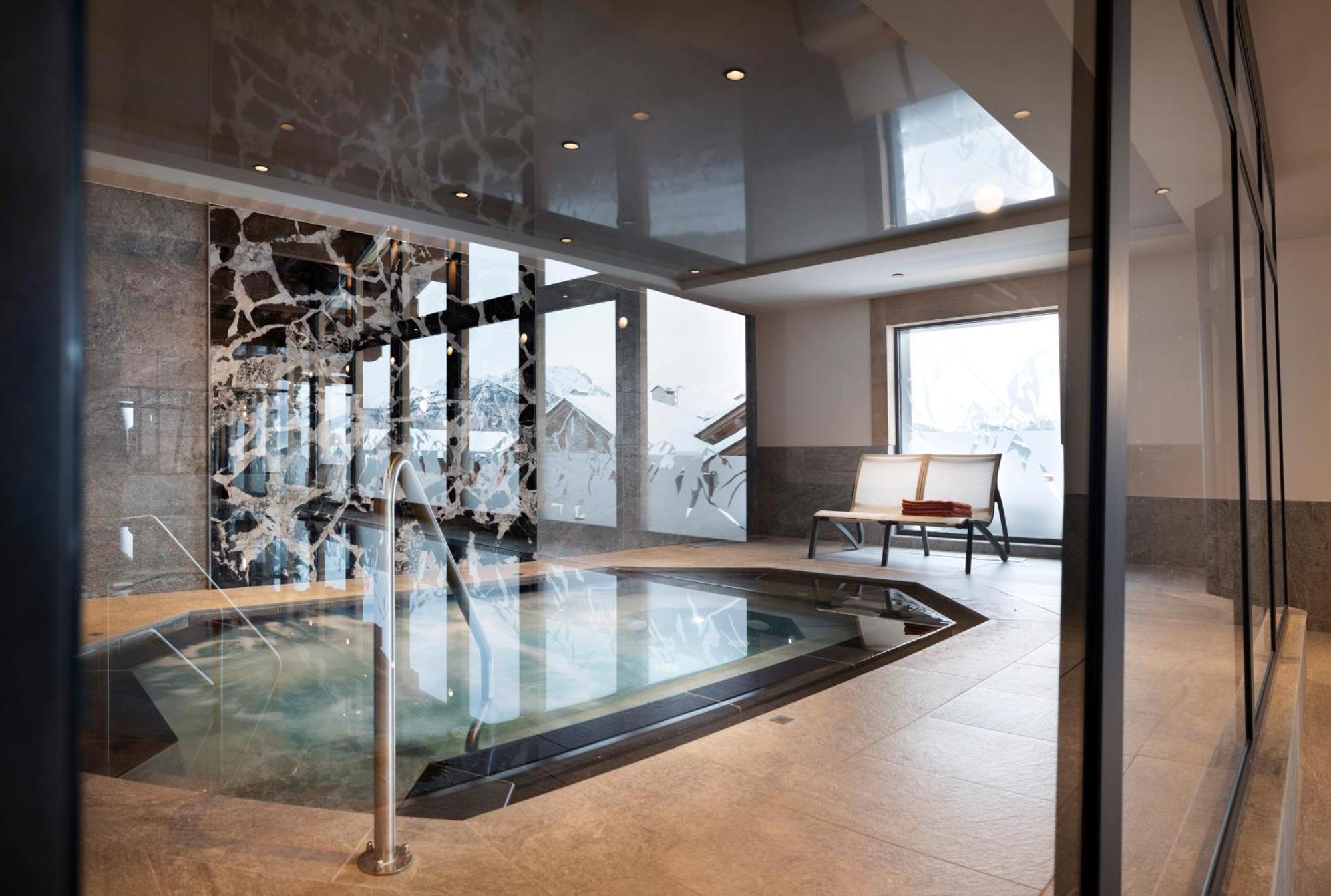 Mgm Hotels & Residences - Hotel Alpen Lodge ลาโรซีแยร์ ภายนอก รูปภาพ
