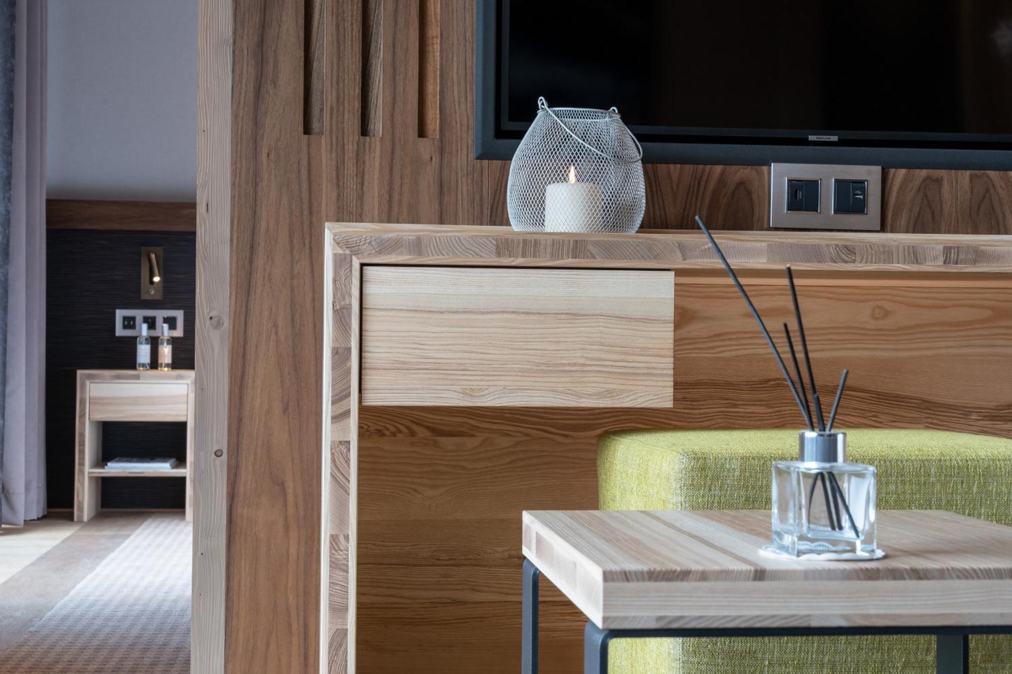 Mgm Hotels & Residences - Hotel Alpen Lodge ลาโรซีแยร์ ภายนอก รูปภาพ